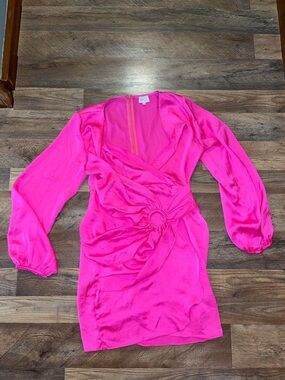 VICI Bright Hot Pink Wrap Dress with Ruched Ring Detail size M NWOT